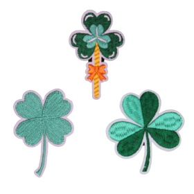 Tiny Clover Patch (Small/Embroidery)